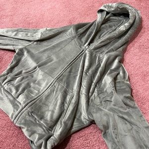 NWT SKIMS velour hoodie size xs.